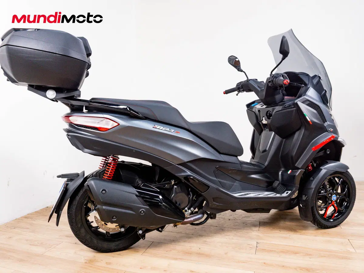 Piaggio MP3 400 Sport Hpe (2025 - 26) (3)