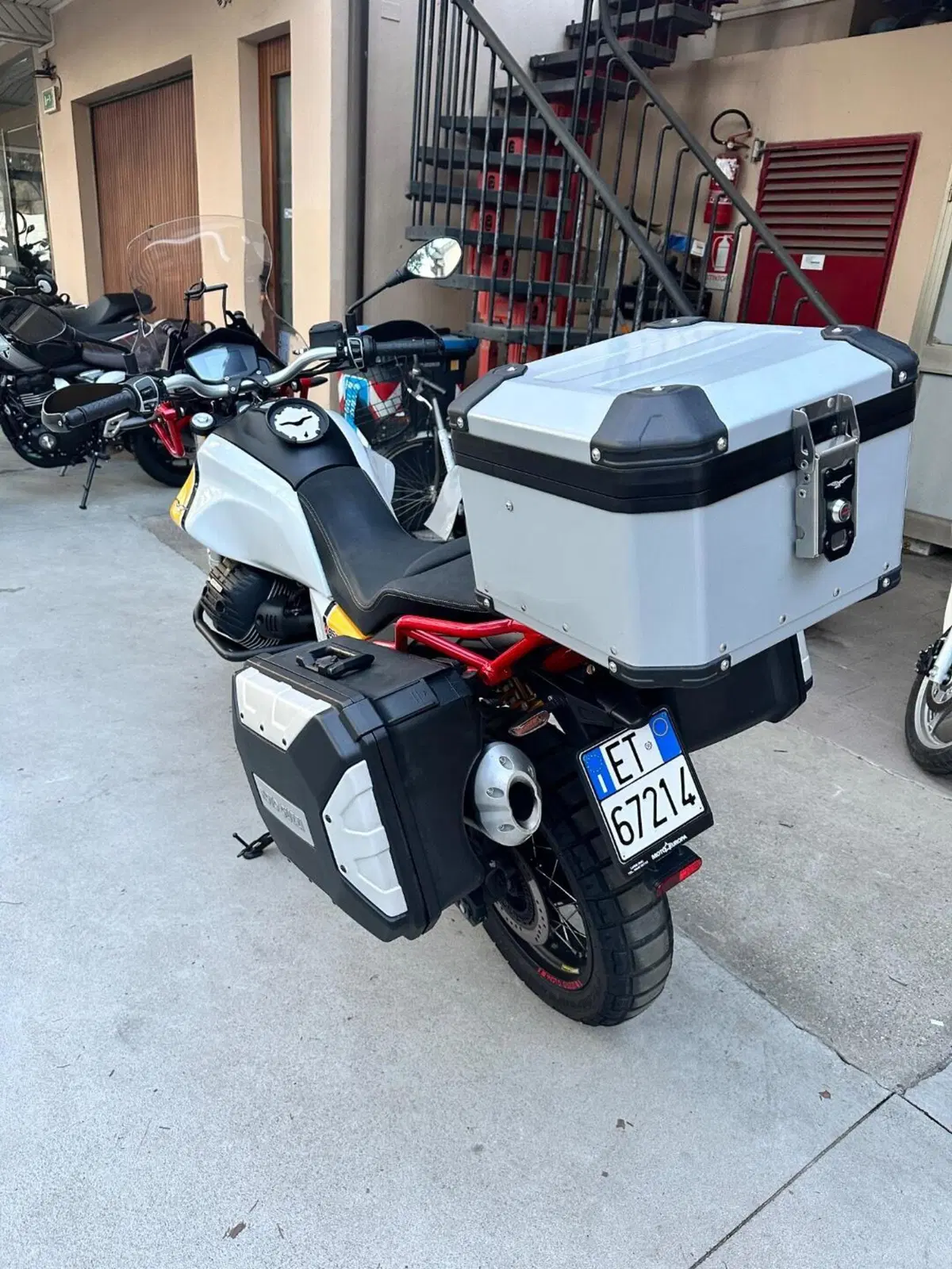 Moto Guzzi V85 TT (2019 - 20) (5)