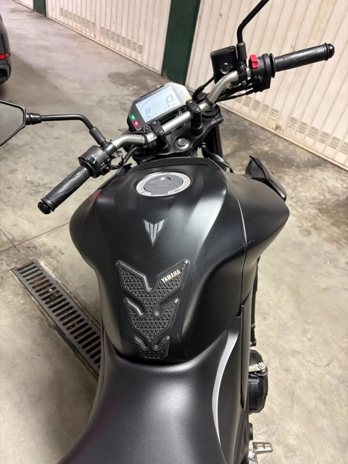 Yamaha MT-03 (2022 - 24) (2)