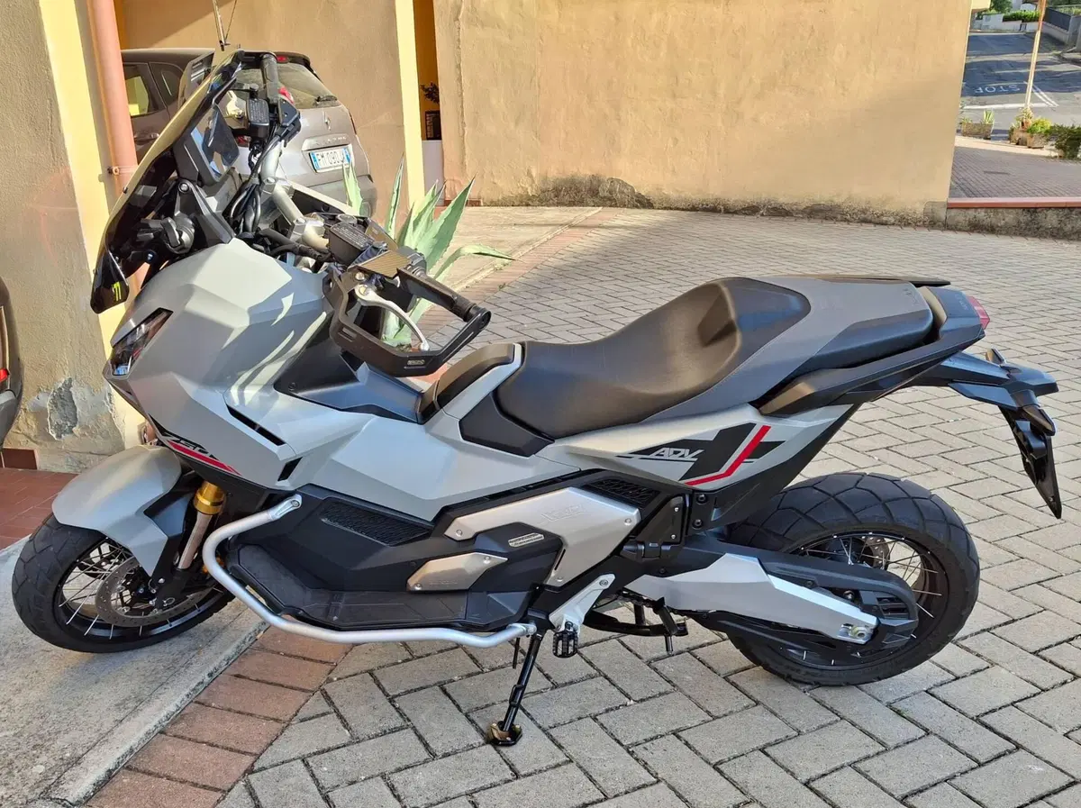 Honda X-ADV 750 (2025 - 27) (3)