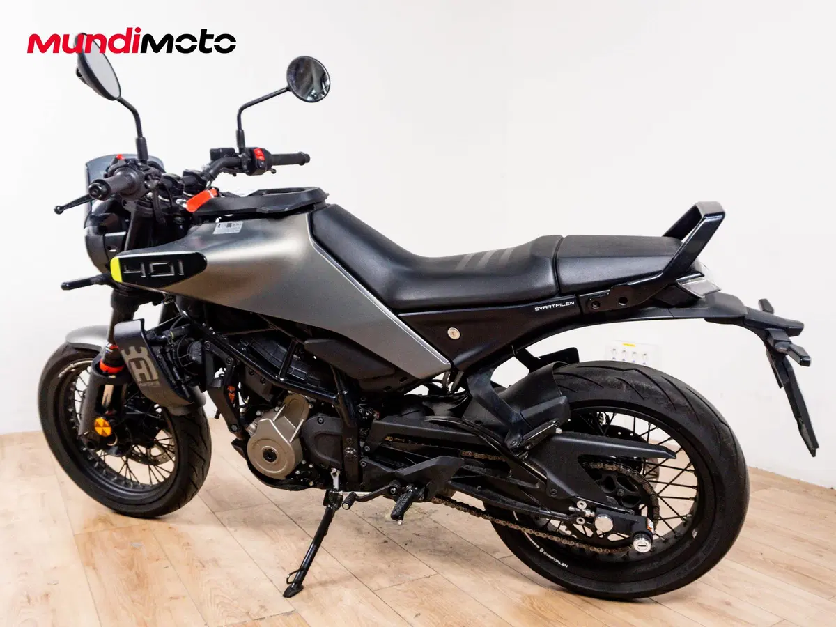 Husqvarna Svartpilen 401 (2024 - 26) (7)
