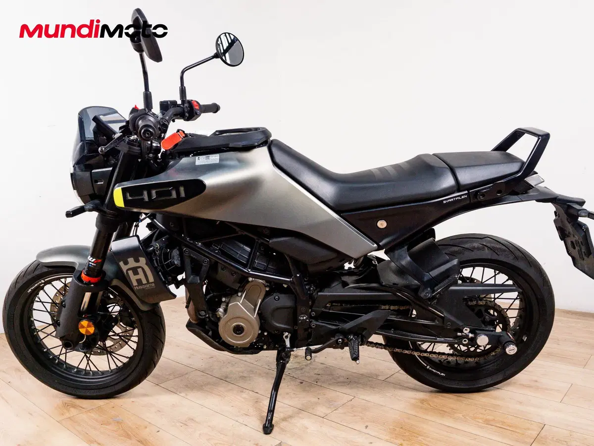 Husqvarna Svartpilen 401 (2024 - 26) (6)