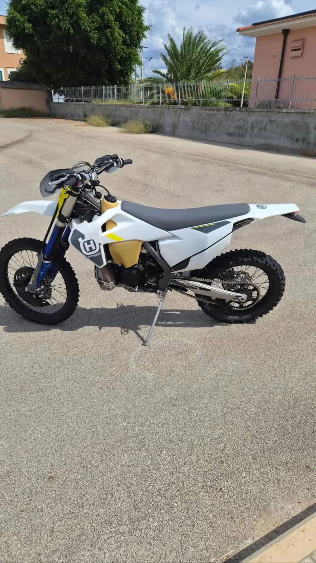 Husqvarna TE 300i (2022) (3)