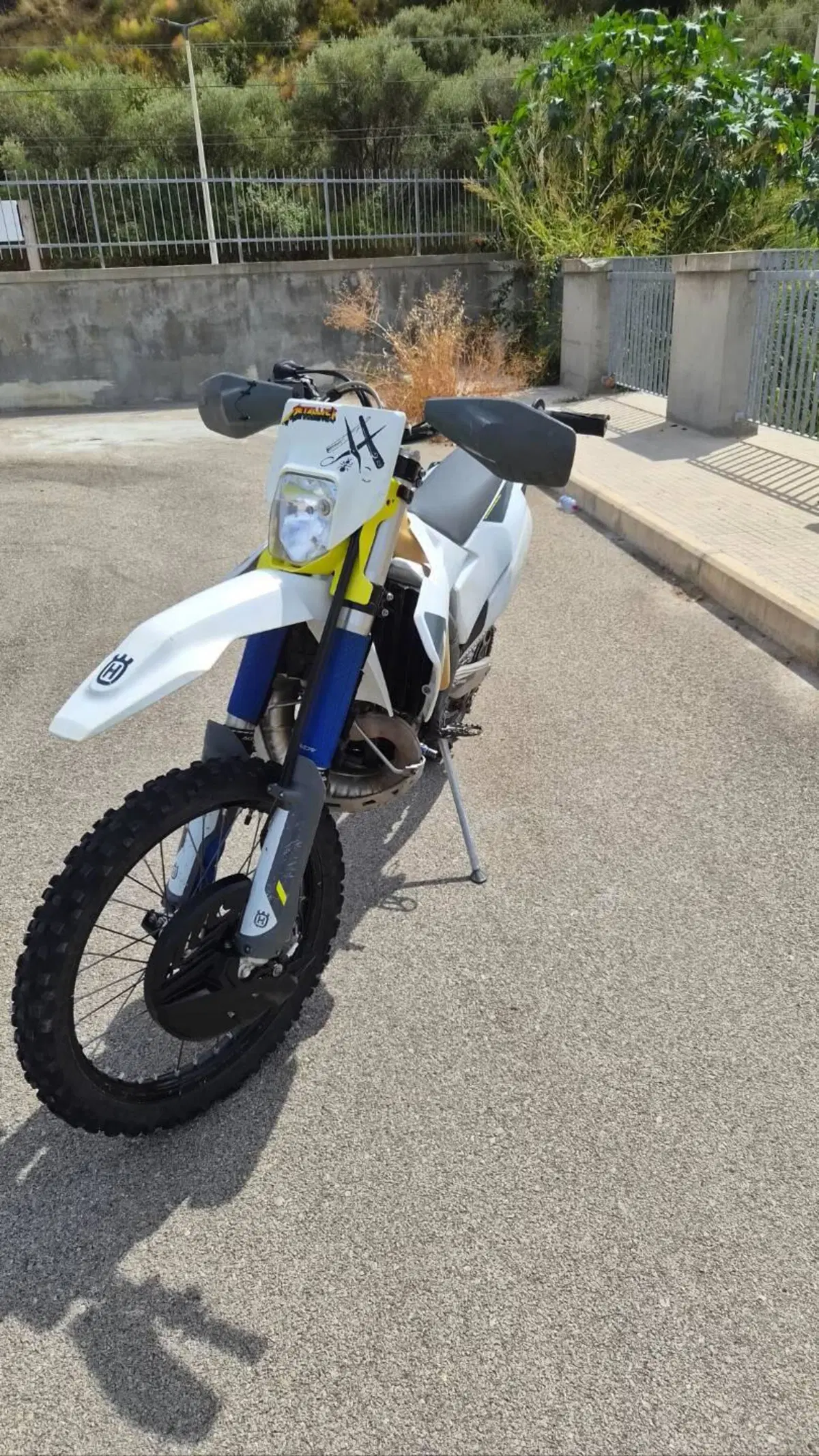 Husqvarna TE 300i (2022) (4)