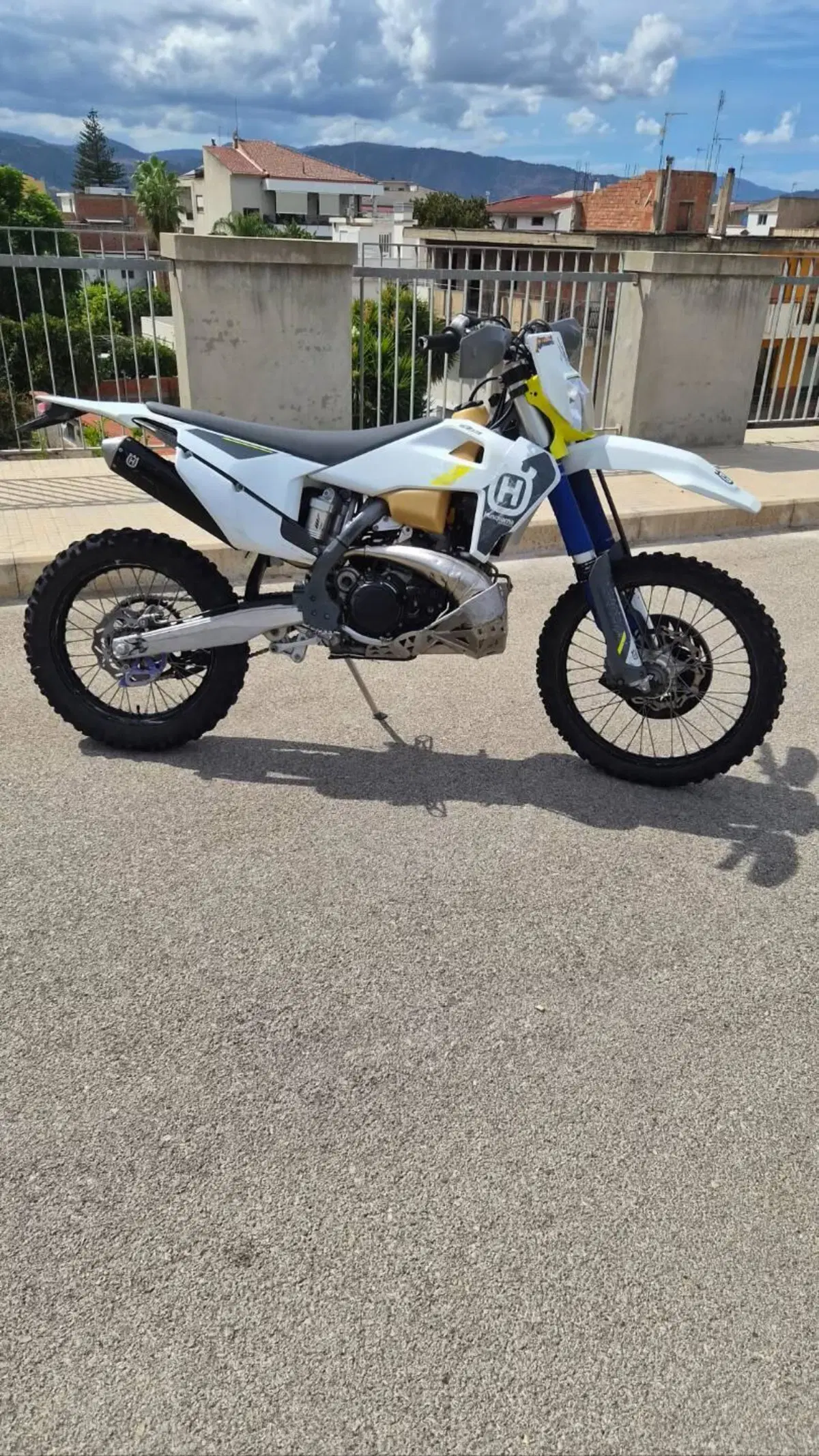Husqvarna TE 300i (2022) (5)