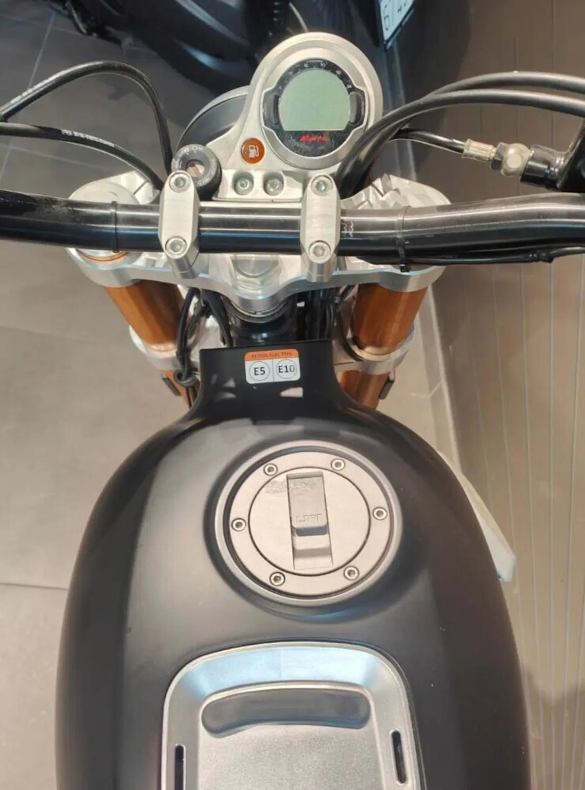 Fantic Motor Caballero 125 Flat Track 4t (2018 - 20) (2)