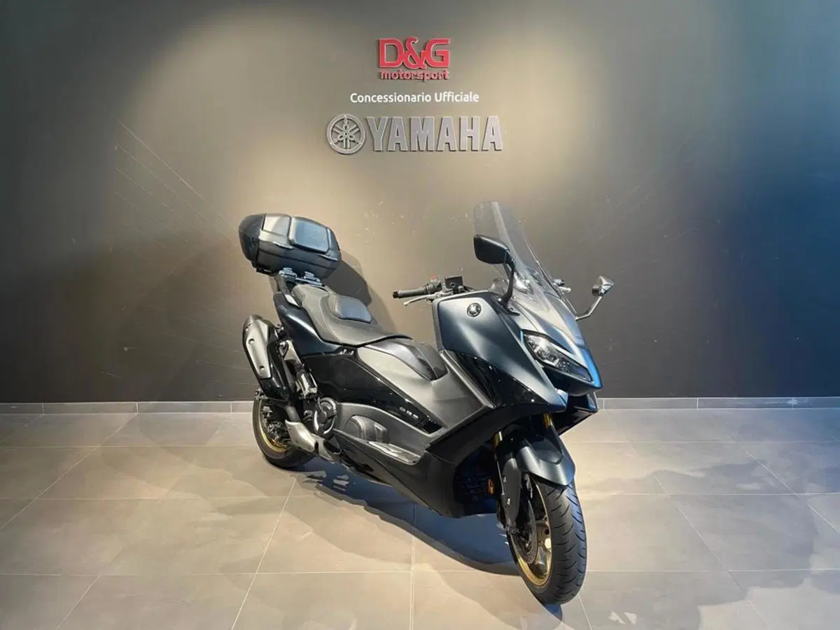 Yamaha T-Max 560 Tech Max (2022 - 24) (2)