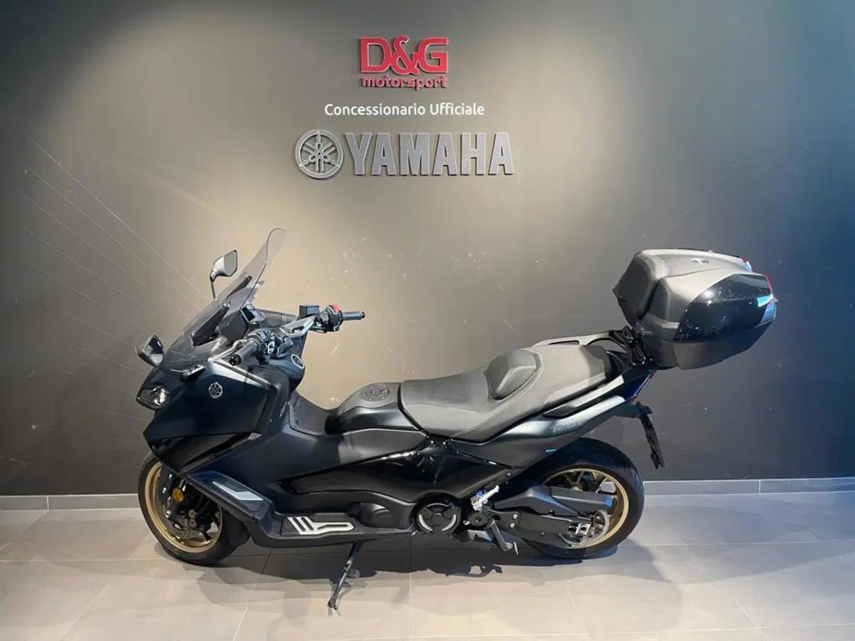 Yamaha T-Max 560 Tech Max (2022 - 24) (4)
