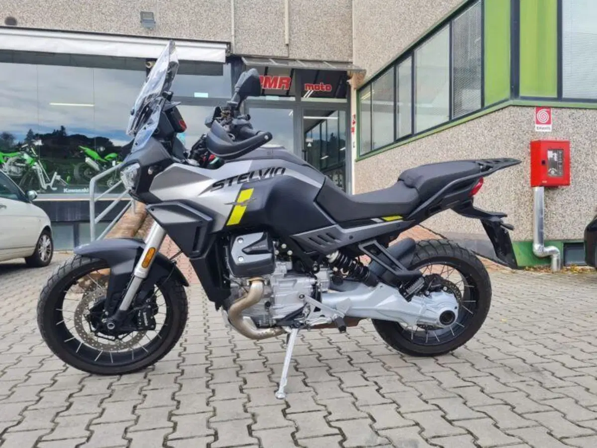 Moto Guzzi Stelvio PFF (2024 - 26) (4)