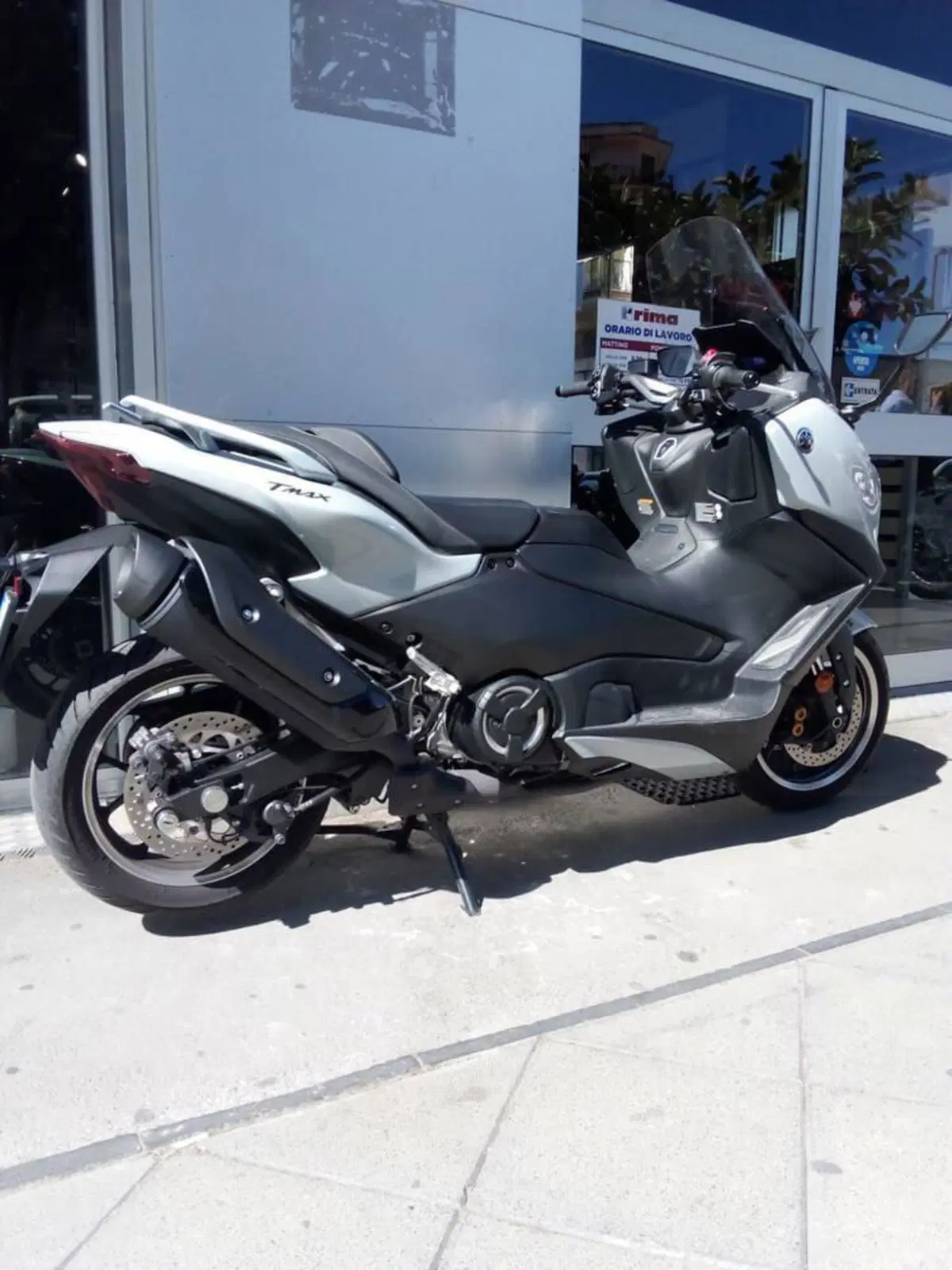 Yamaha T-Max 560 Tech Max (2025 - 26) (6)