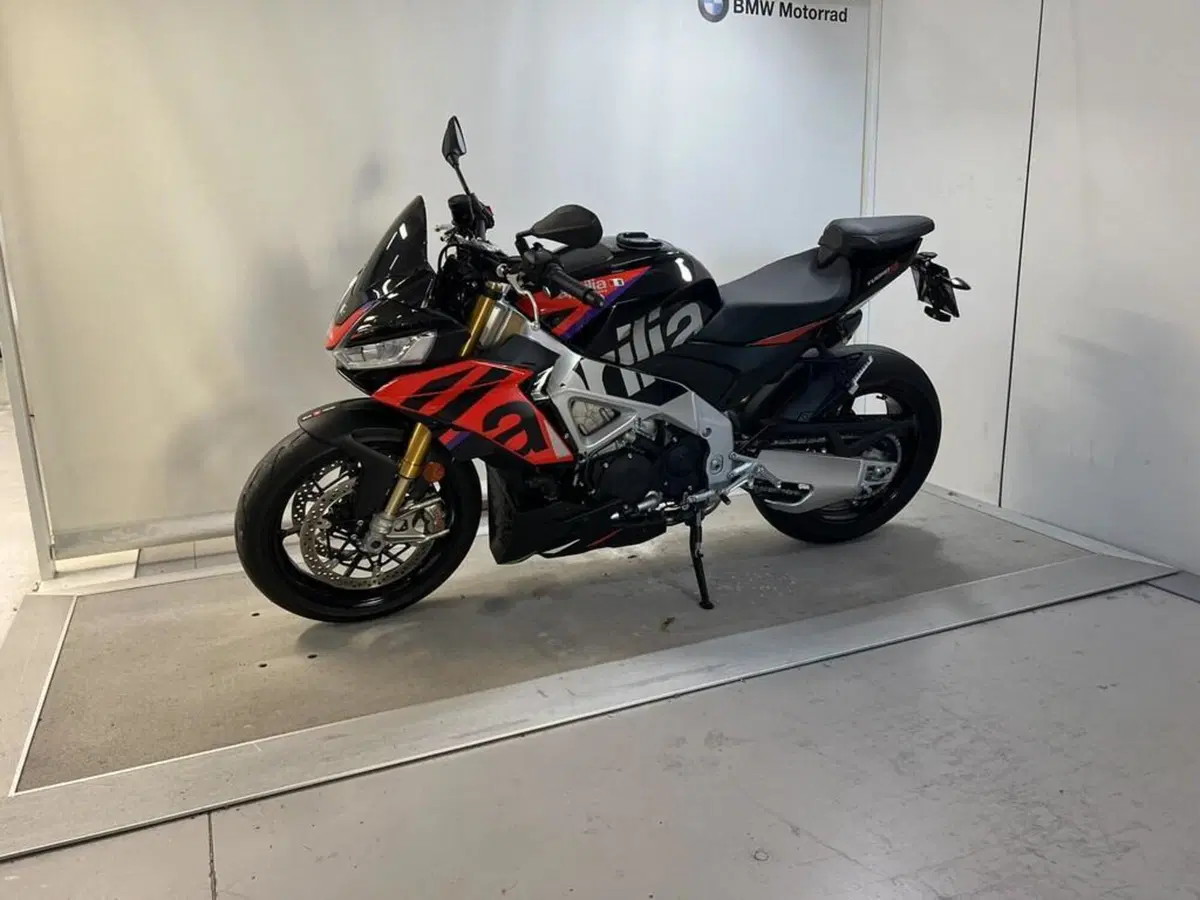 Aprilia Tuono V4 Factory (2021 - 24) (5)
