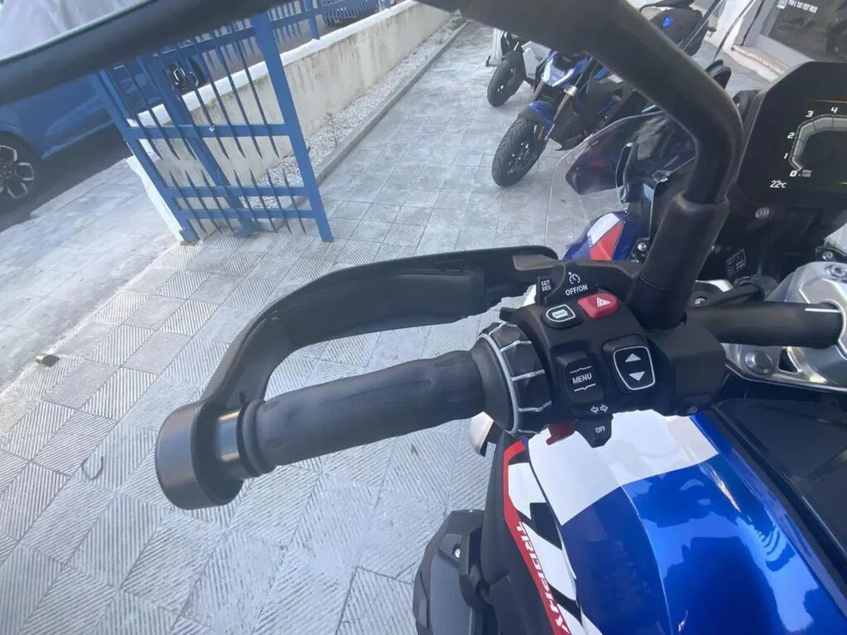 Bmw R 1300 GS (2023 - 26) (3)