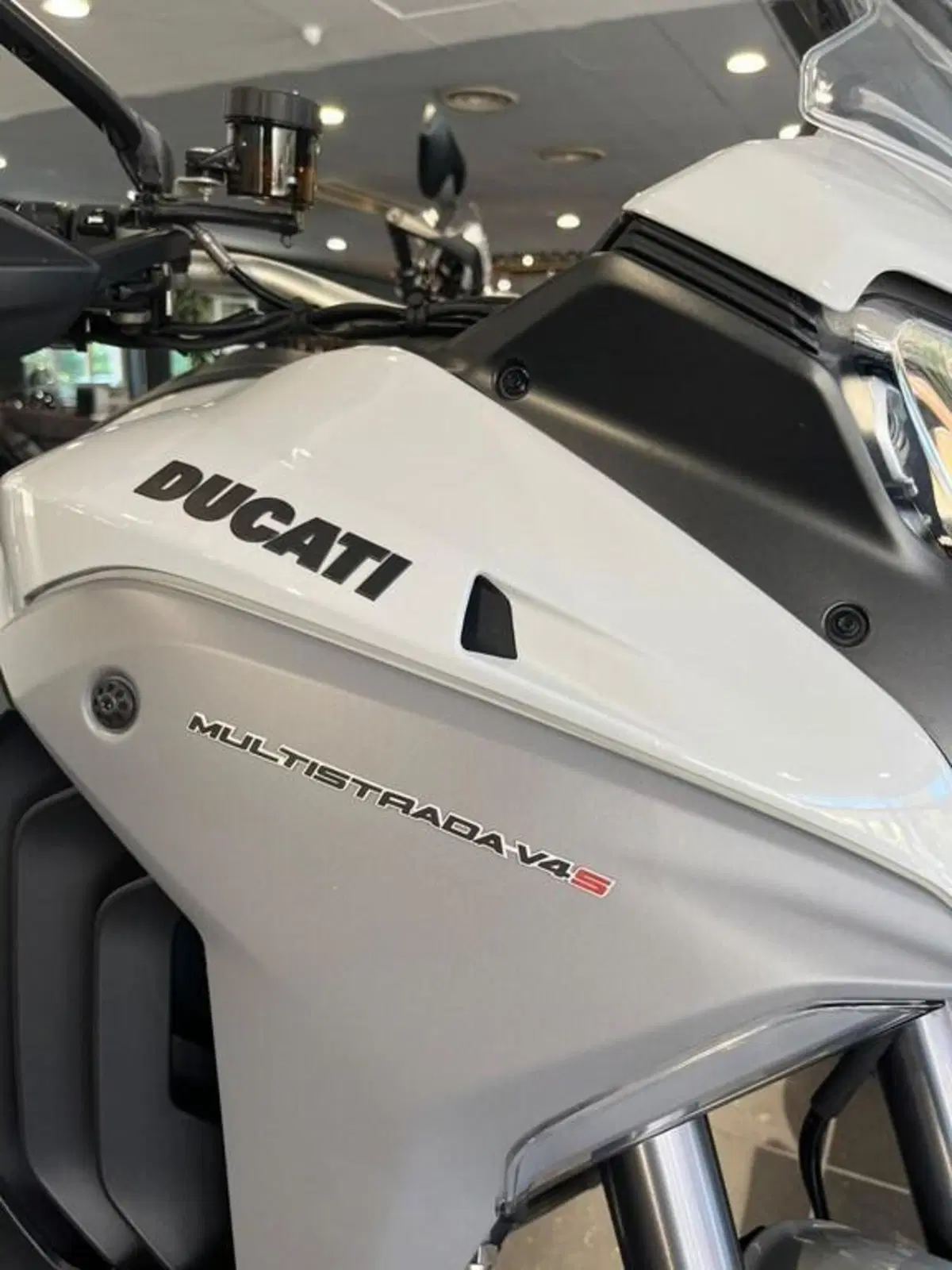 Ducati Multistrada V4 S (2021 - 24) (2)