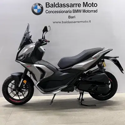 Aprilia SR GT 400 (2026) usata