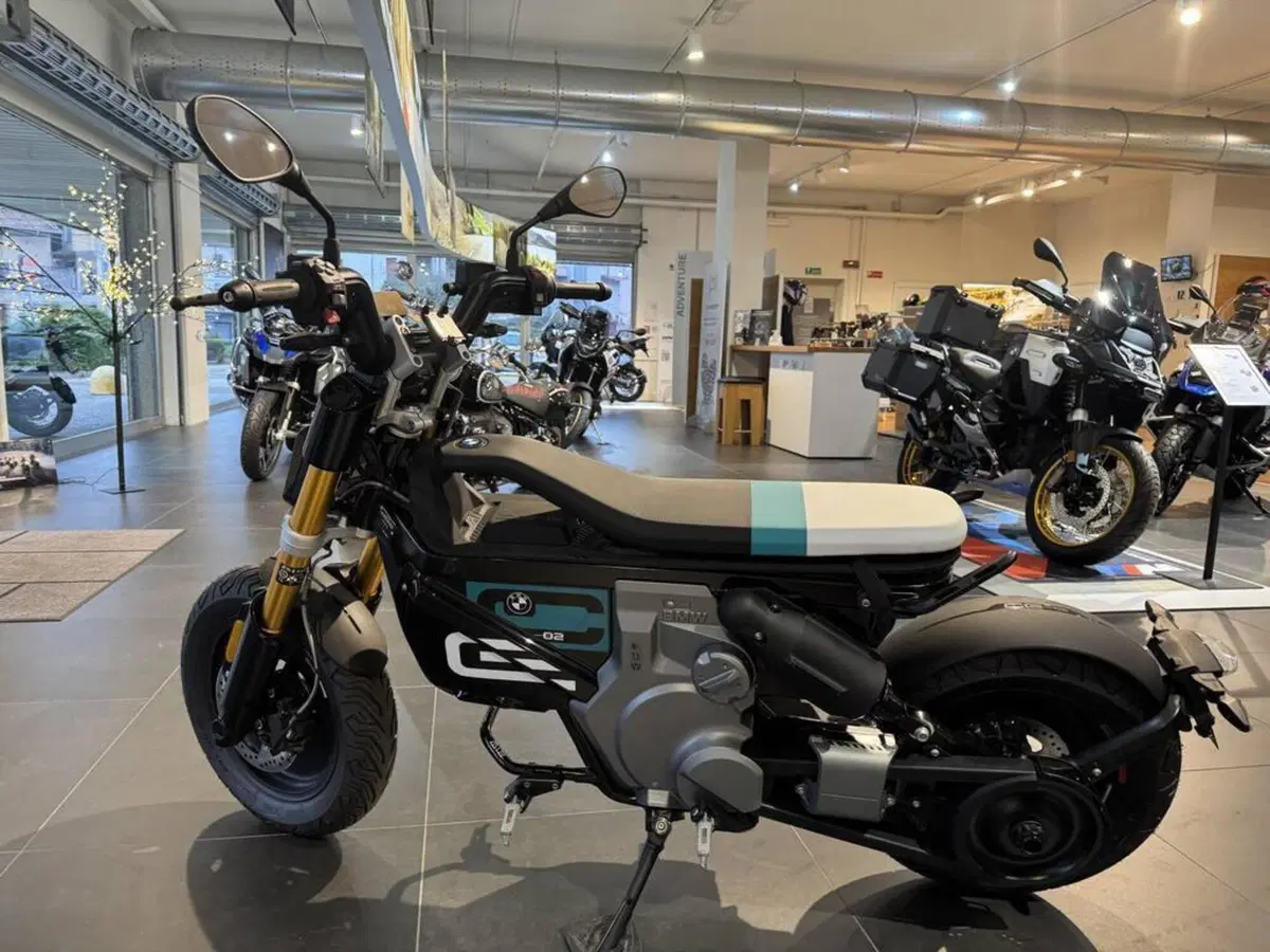 Bmw CE 02 (2024 - 26) (7)