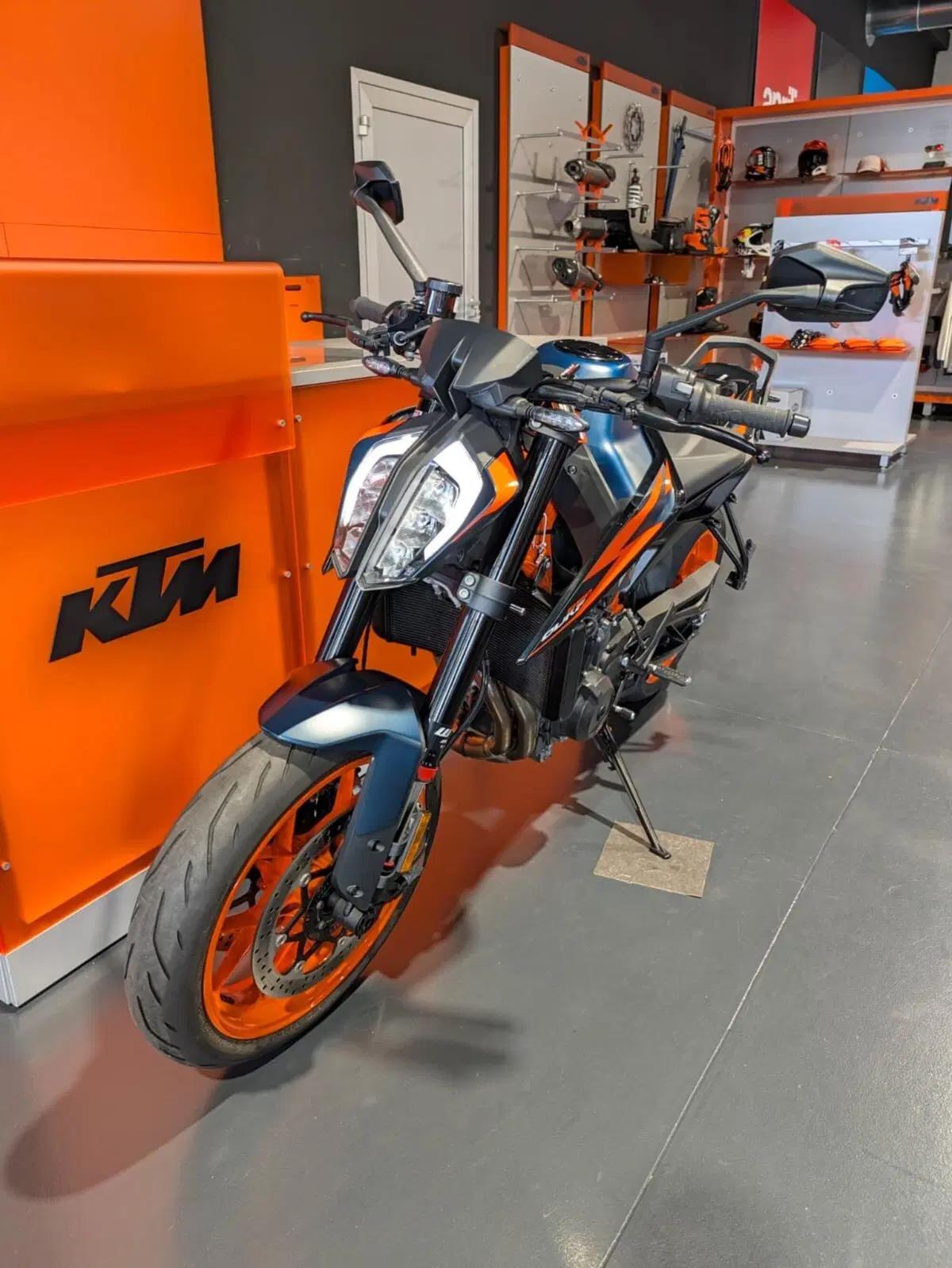 KTM 890 Duke R (2021 - 23) (3)
