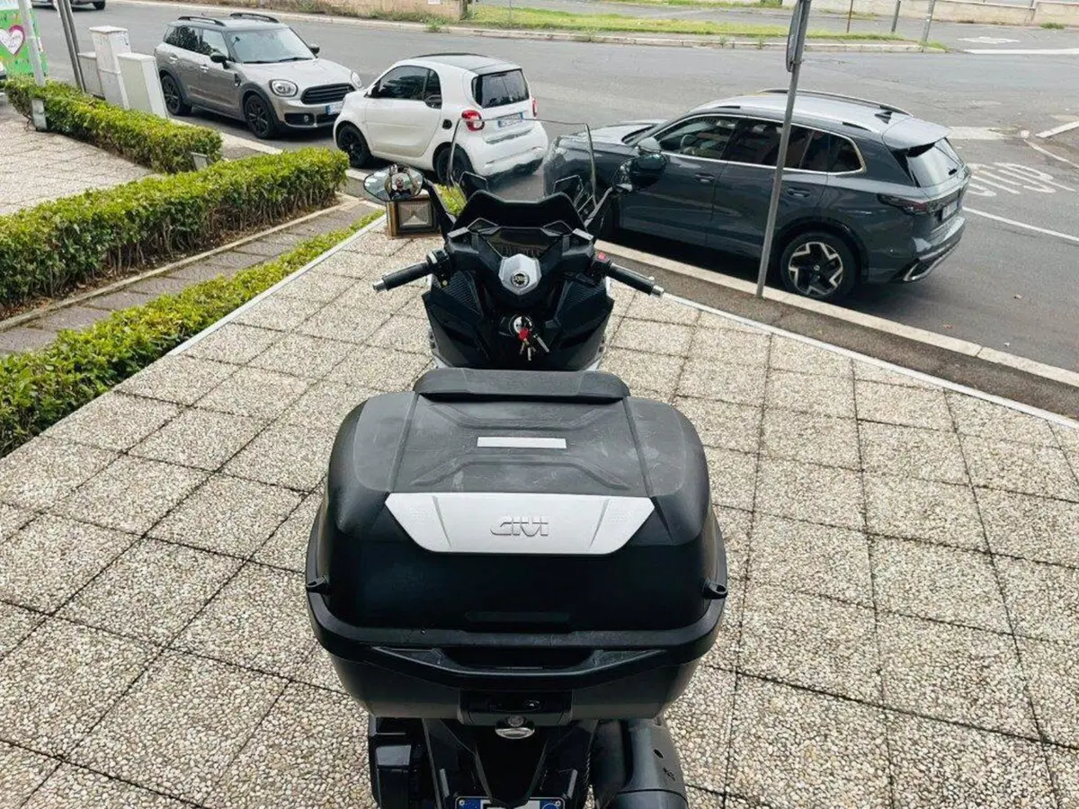 Sym Cruisym 300 (2021 - 24) (4)