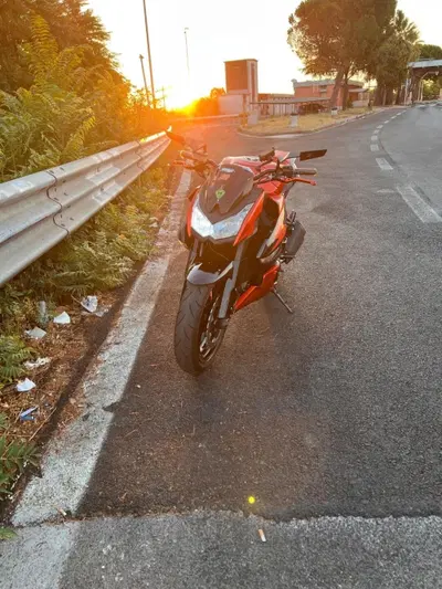 Kawasaki Z 1000 (2010 - 13) usata