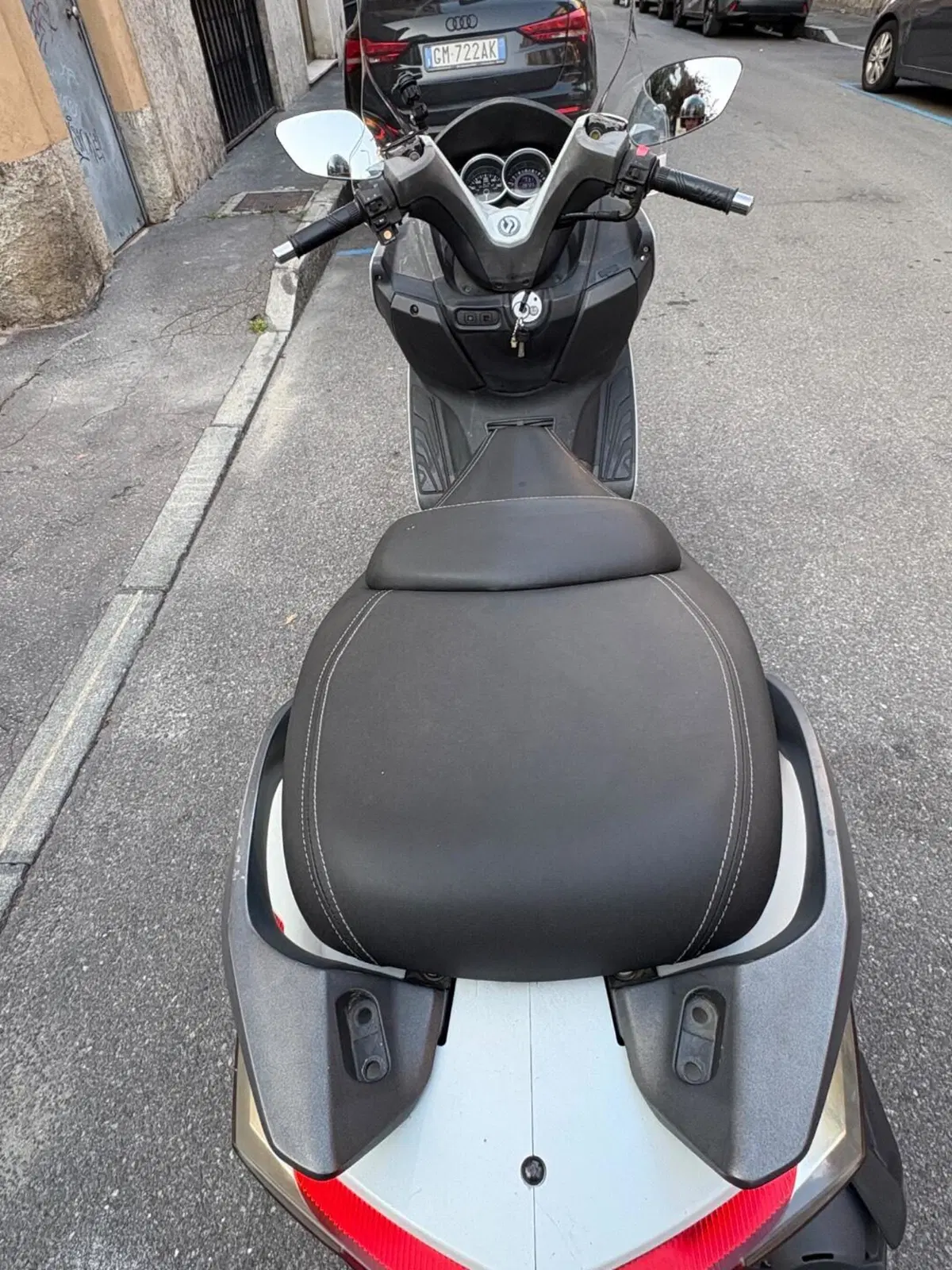 Sym Joymax 300 i ABS (2012 - 18) (5)