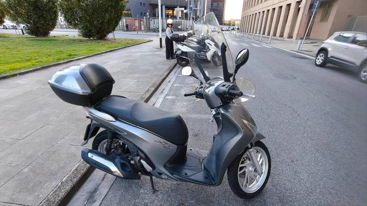 Honda SH 150i ABS (2013 - 16) (2)