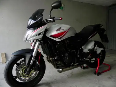 Honda Hornet 600 (2007 - 10) usata