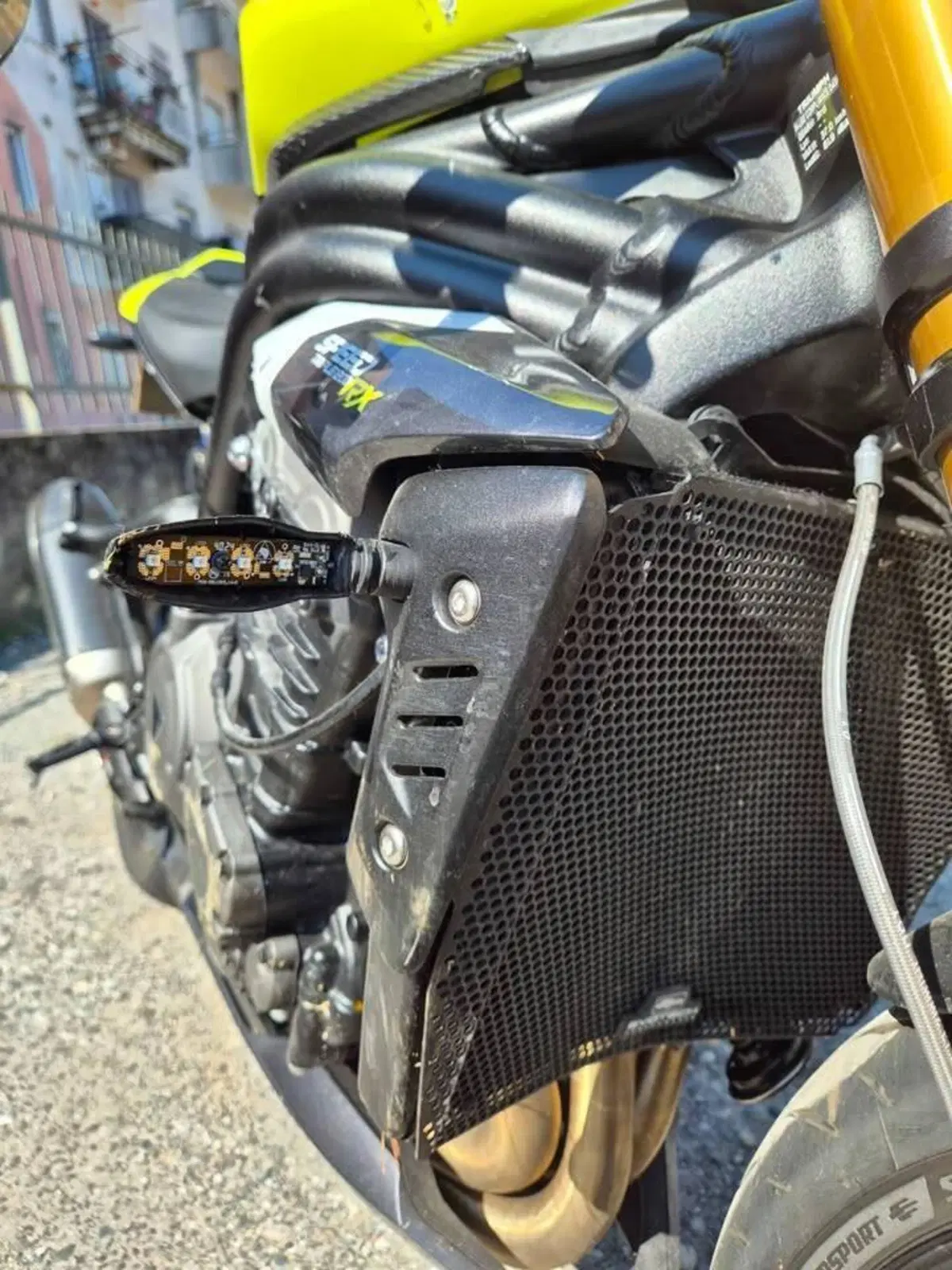 Triumph Speed Triple 1200 RX (2025 - 26) (8)