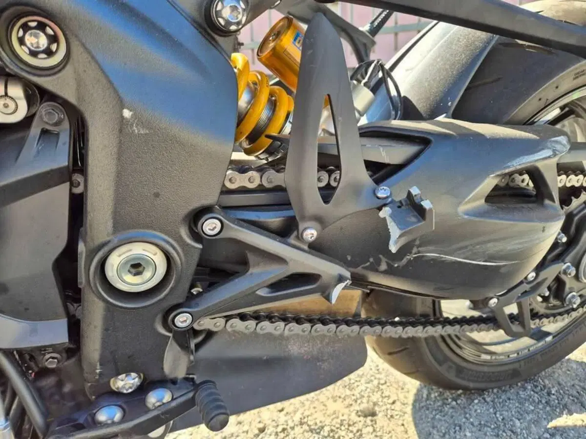 Triumph Speed Triple 1200 RX (2025 - 26) (11)