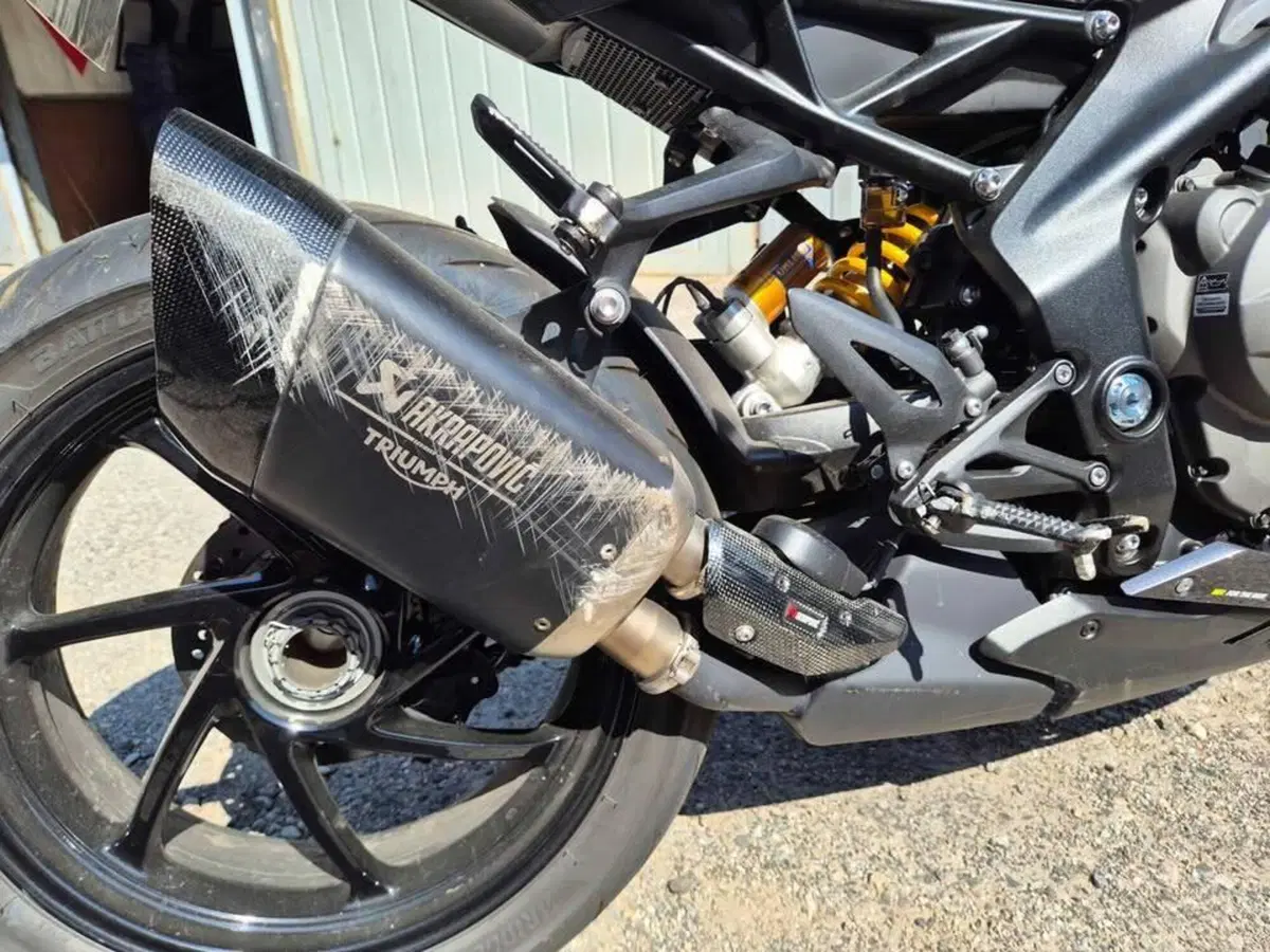 Triumph Speed Triple 1200 RX (2025 - 26) (18)