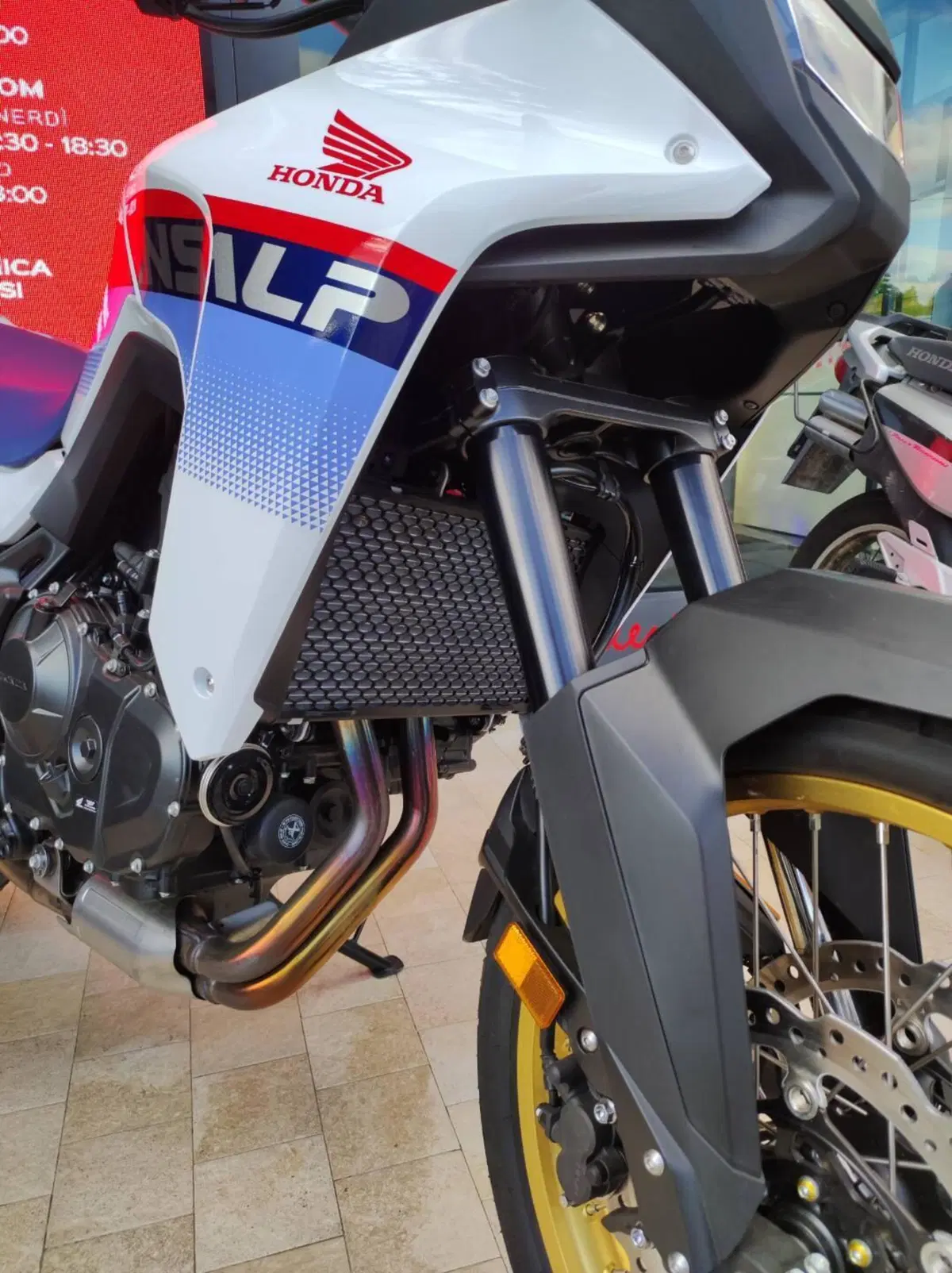 Honda Transalp XL750 (2025) (3)