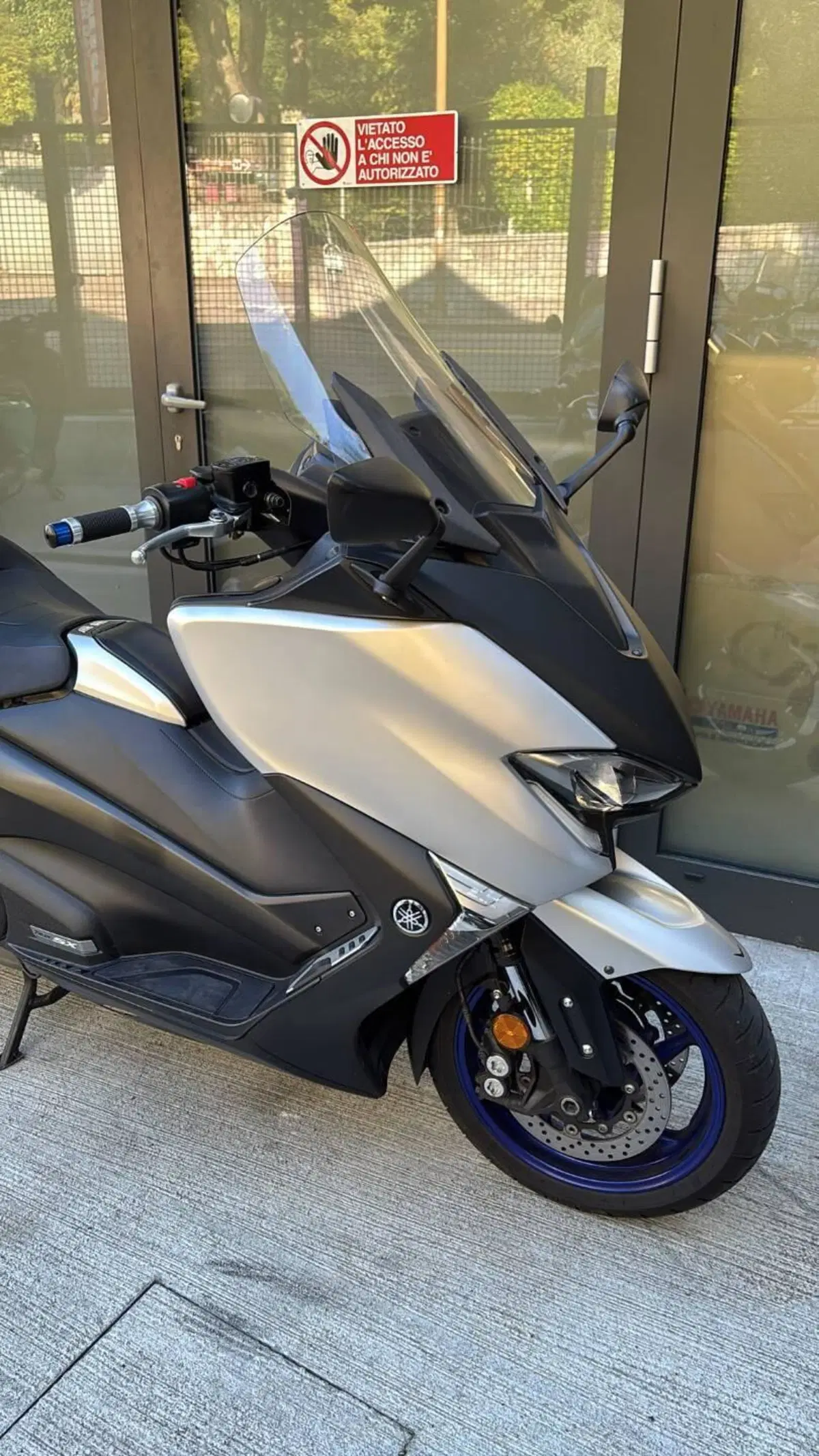 Yamaha T-Max 530 SX (2017 - 19) (11)