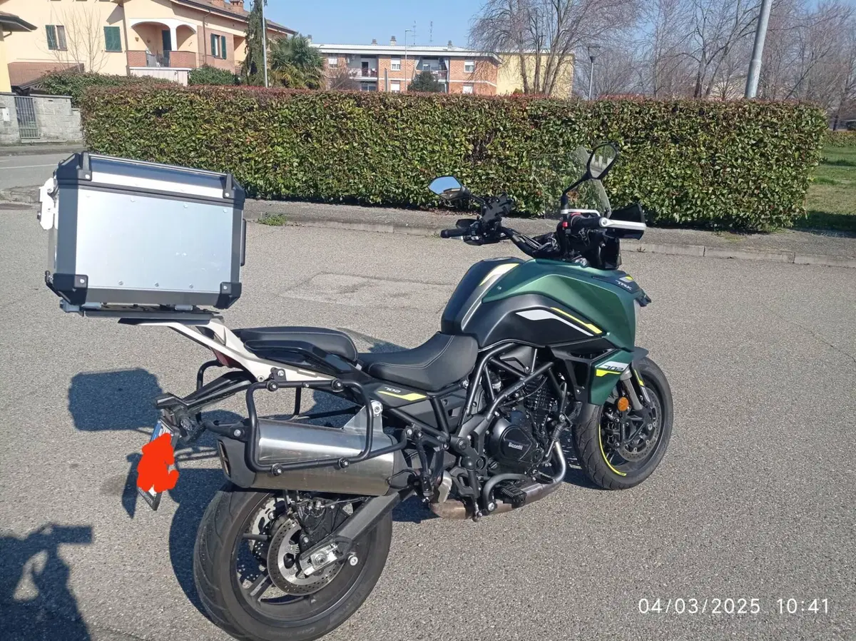 Benelli TRK 702 (2023 - 25) (2)