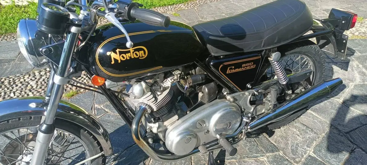 Norton Commando  (6)