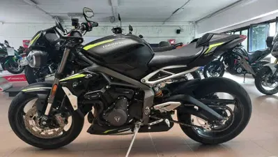 Triumph Street Triple RS (2020 - 22) usata