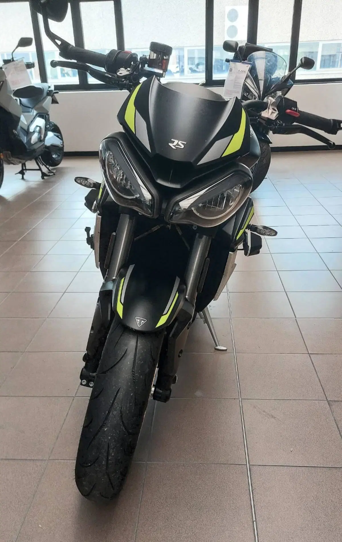 Triumph Street Triple RS (2020 - 22) (3)