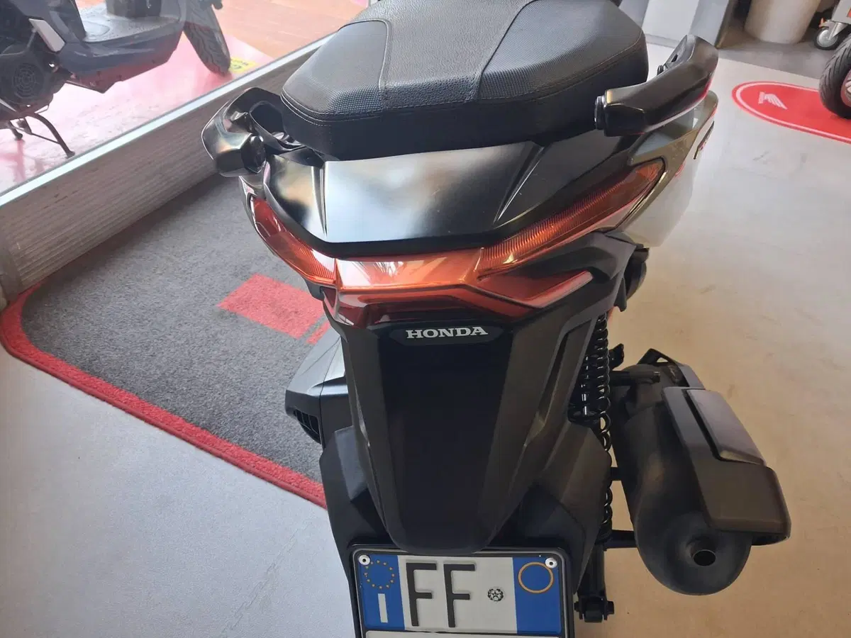 Honda Forza 350 (2022 - 24) (5)