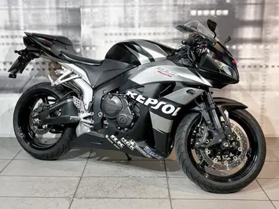 Honda CBR 600 RR (2007 - 08) usata