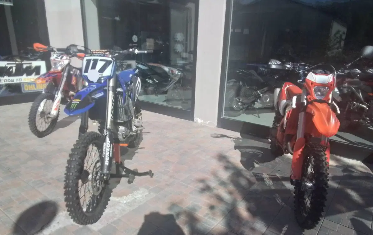 Yamaha YZ 450 F (2023) (9)