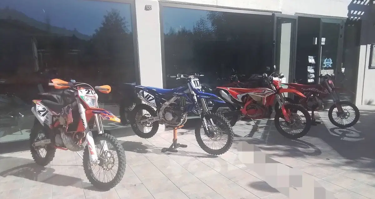 Yamaha YZ 450 F (2023) (13)