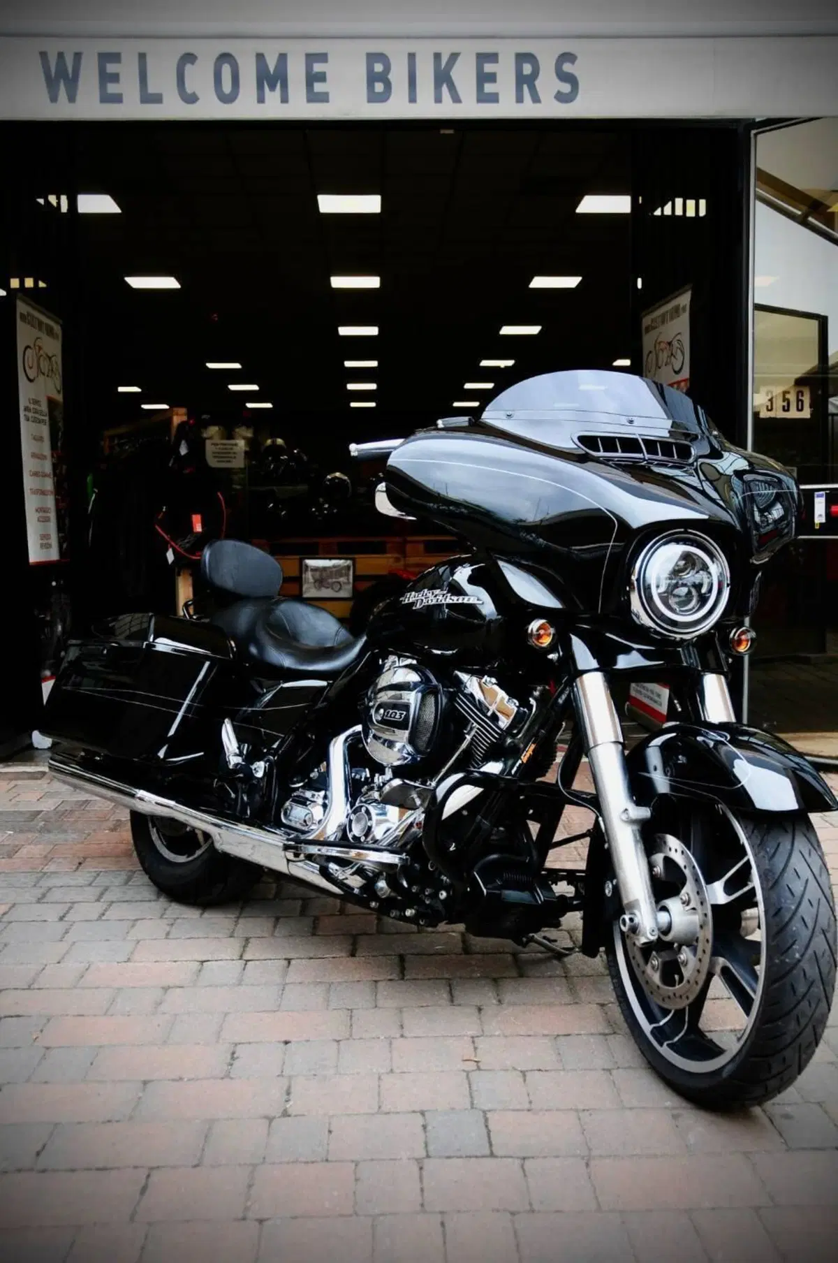 Harley-Davidson 1690 Street Glide Special (2014 - 16) - FLHX