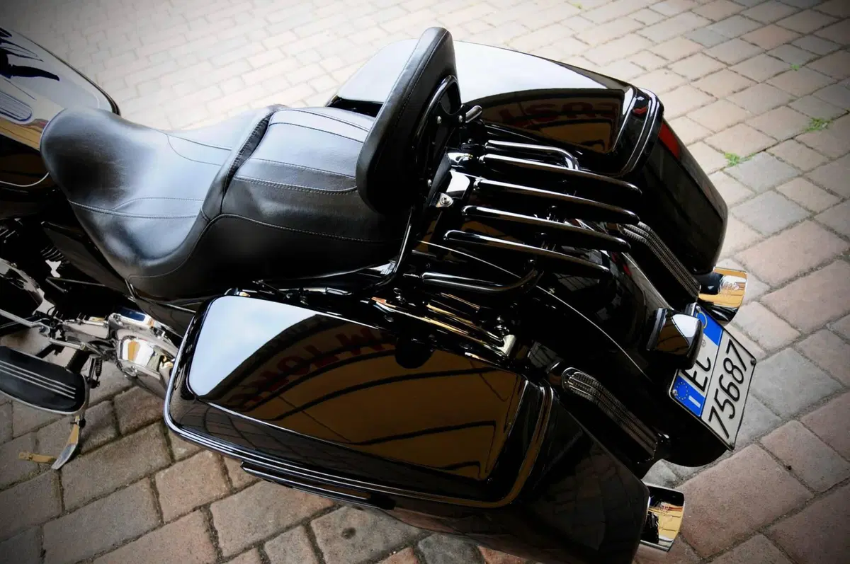 Harley-Davidson 1690 Street Glide Special (2014 - 16) - FLHX (12)
