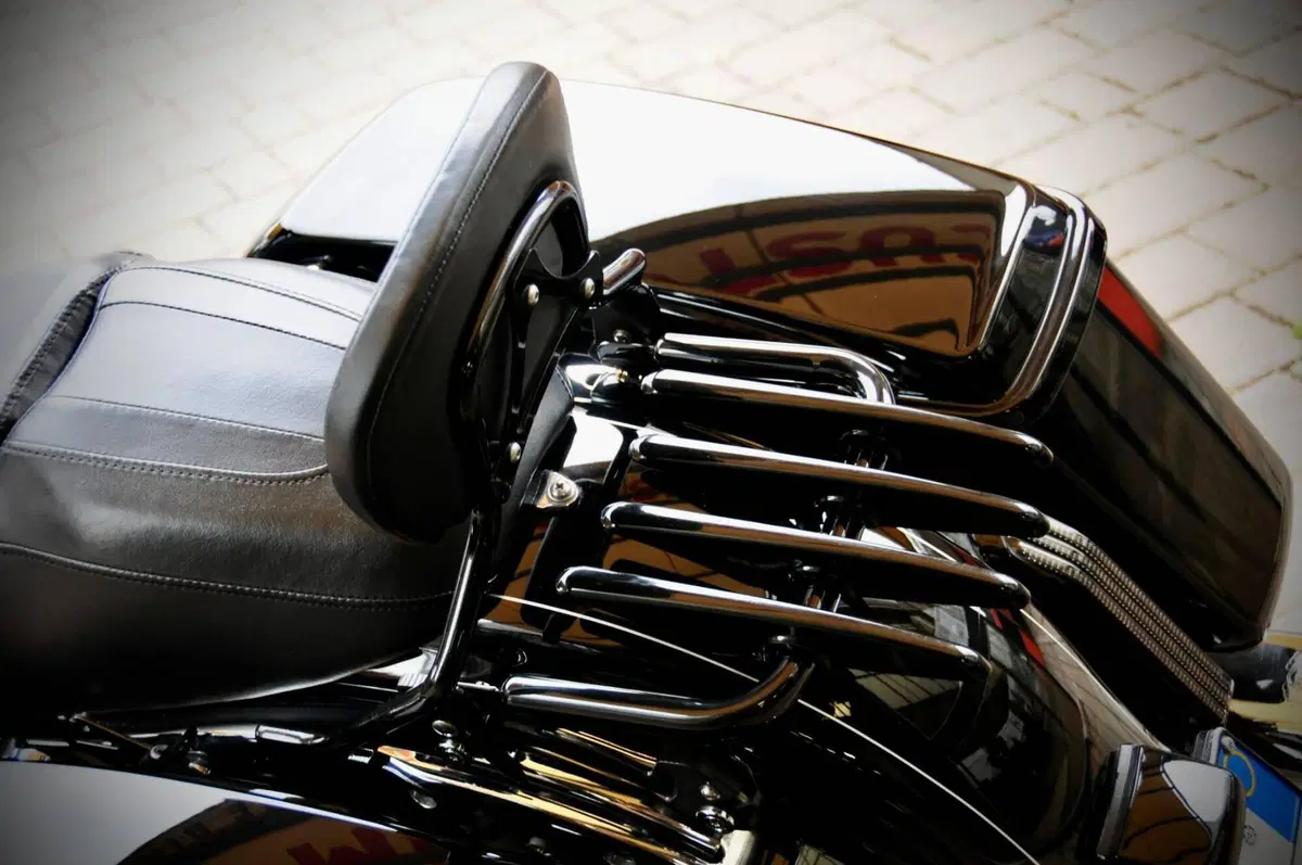 Harley-Davidson 1690 Street Glide Special (2014 - 16) - FLHX (13)