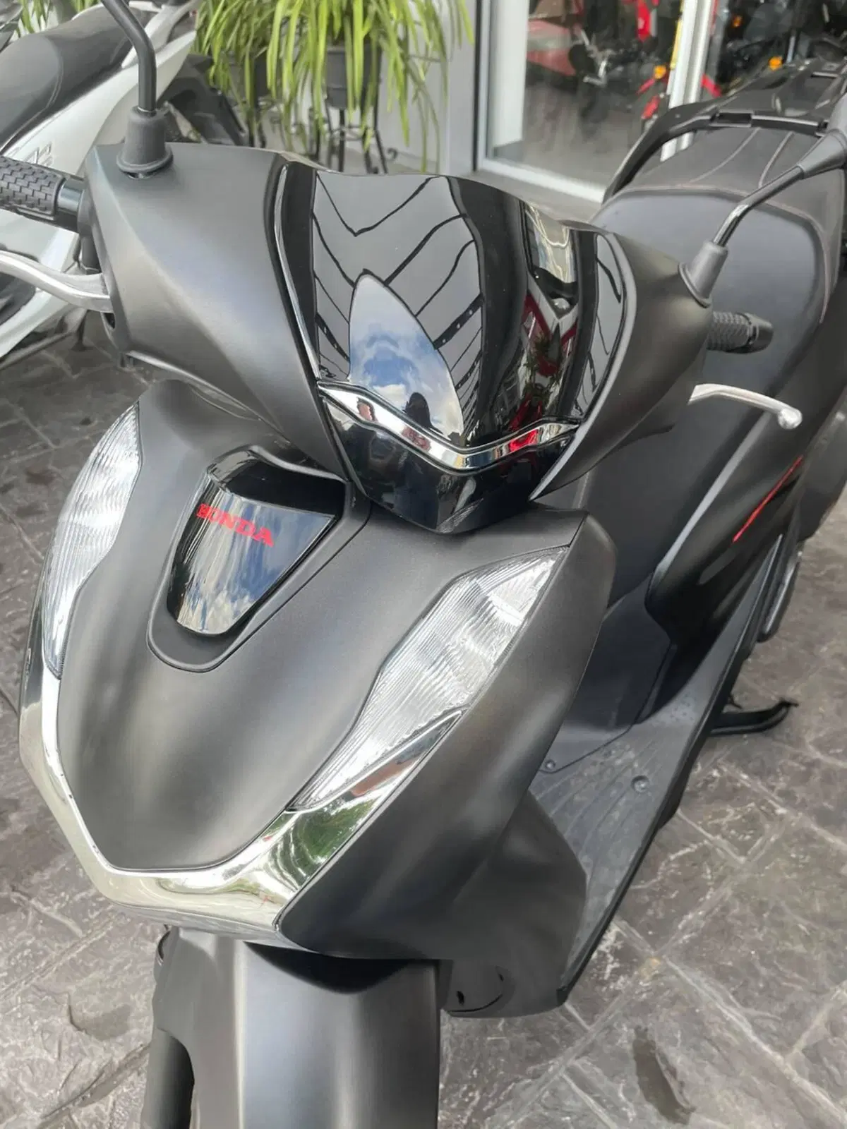 Honda SH 125i Sport (2024 - 25) (4)