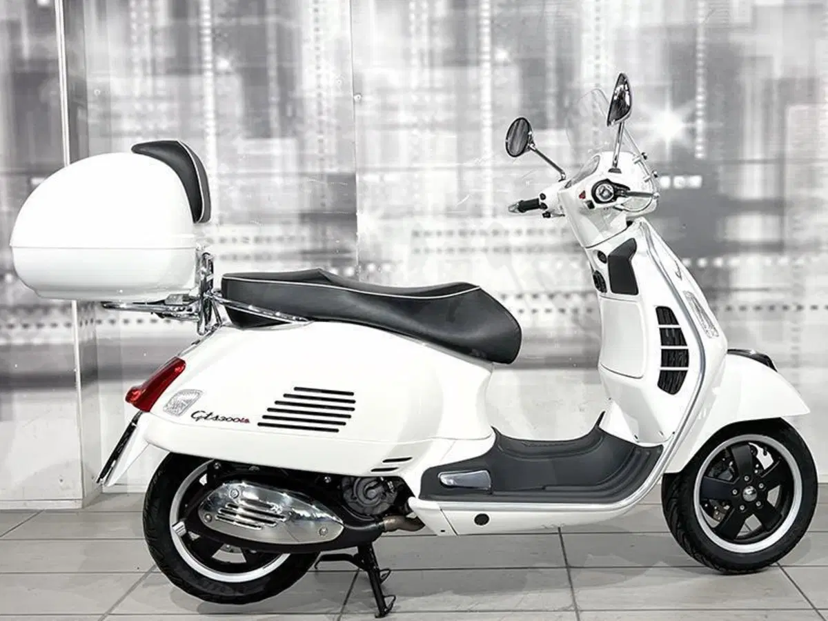 Vespa GTS 300 (2010 - 14) (8)
