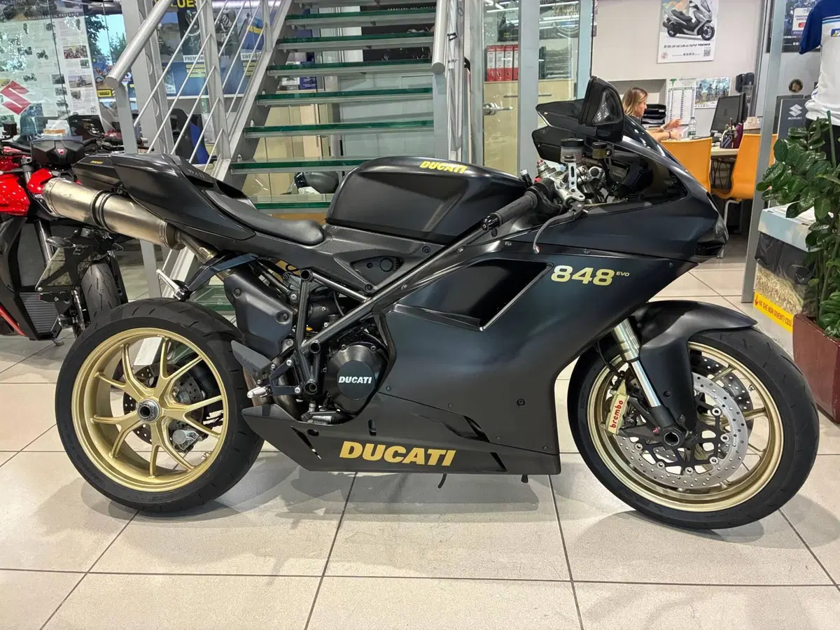 Ducati 848 EVO (2010 - 12)
