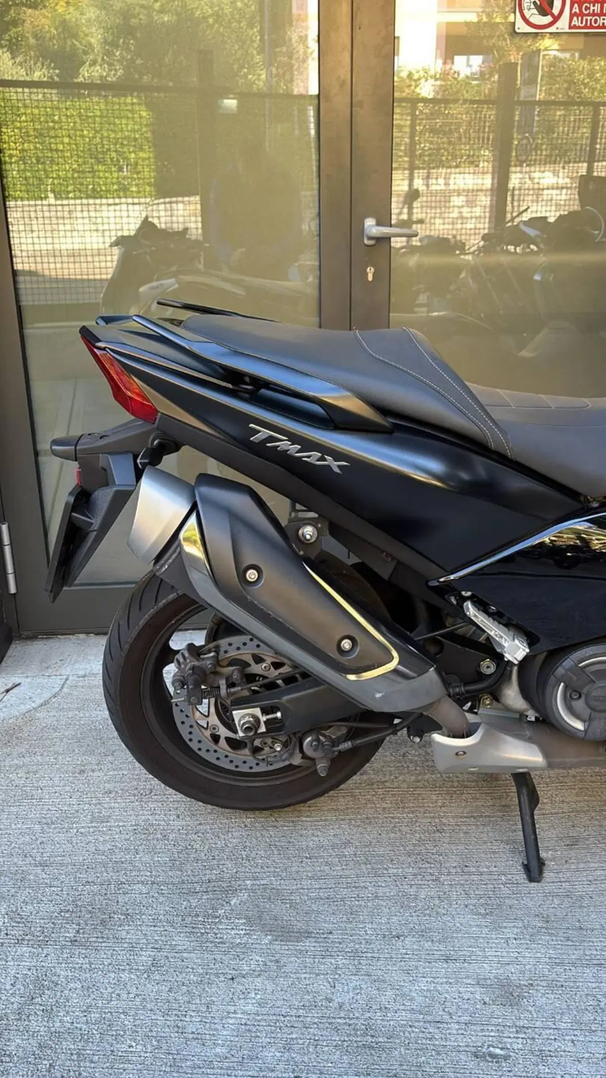 Yamaha T-Max 530 SX (2017 - 19) (4)