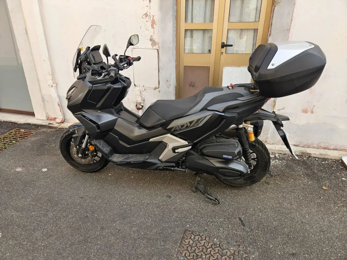 Honda ADV 350 Special Edition (2025 - 26) (2)