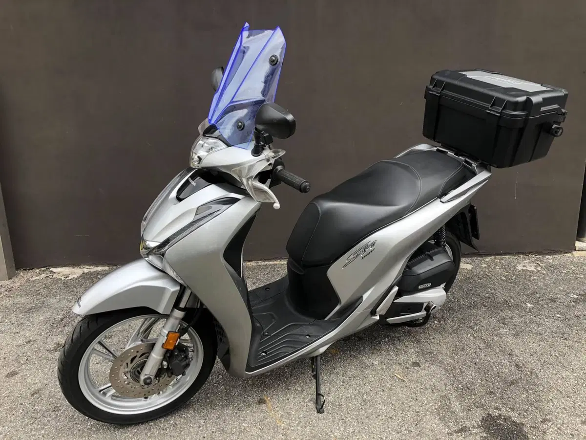 Honda SH 150i (2017 - 19) (4)