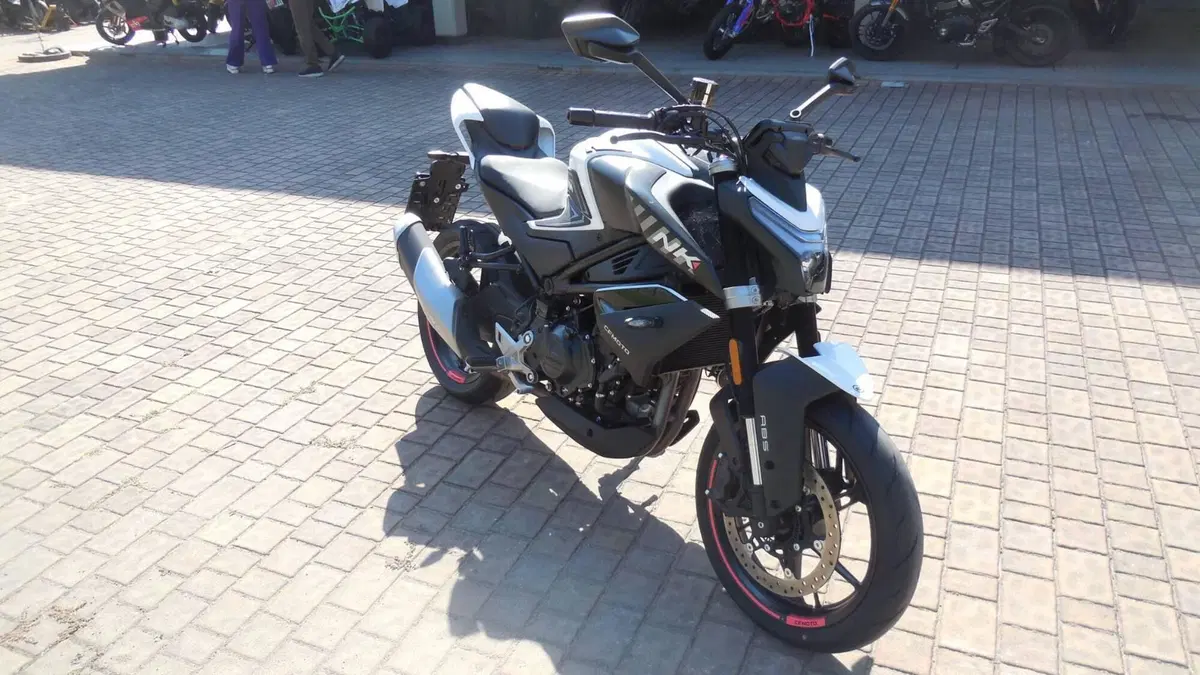 CFMOTO 450NK (2023 - 26) (2)