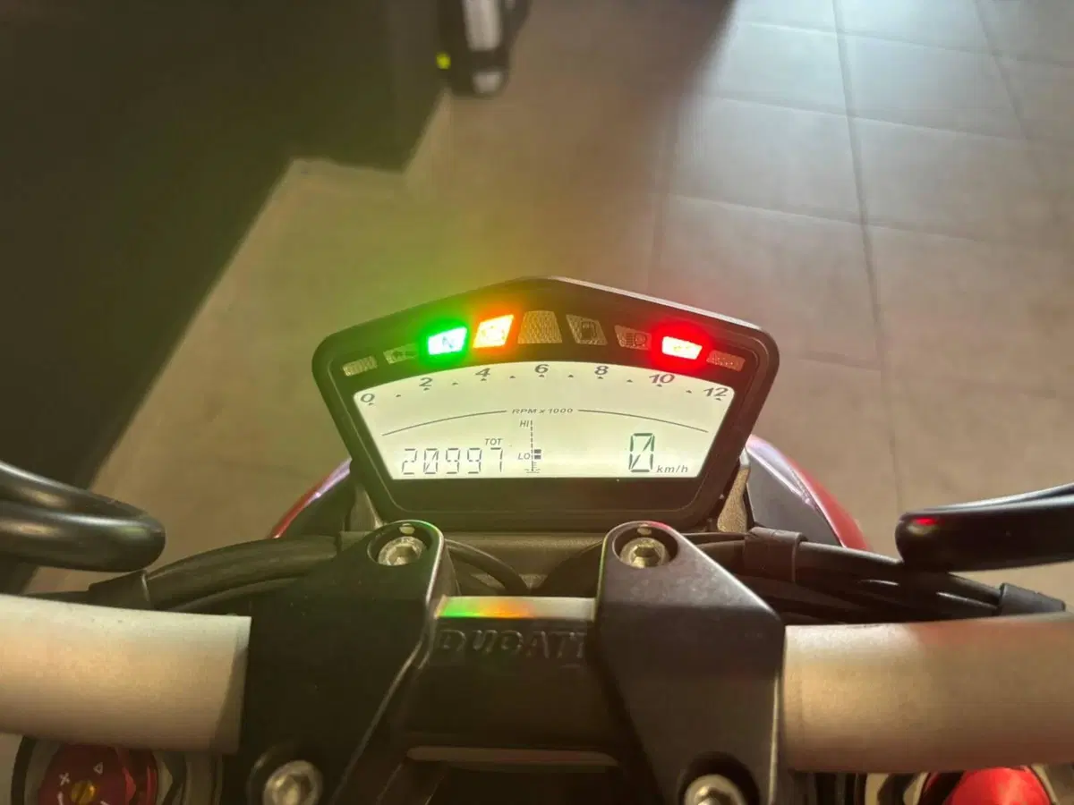 Ducati Streetfighter 848 (2011 - 15) (5)