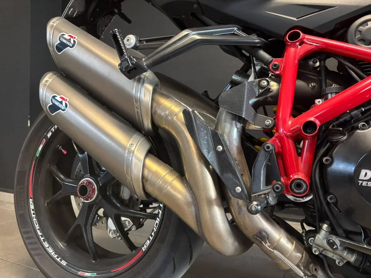 Ducati Streetfighter 848 (2011 - 15) (6)